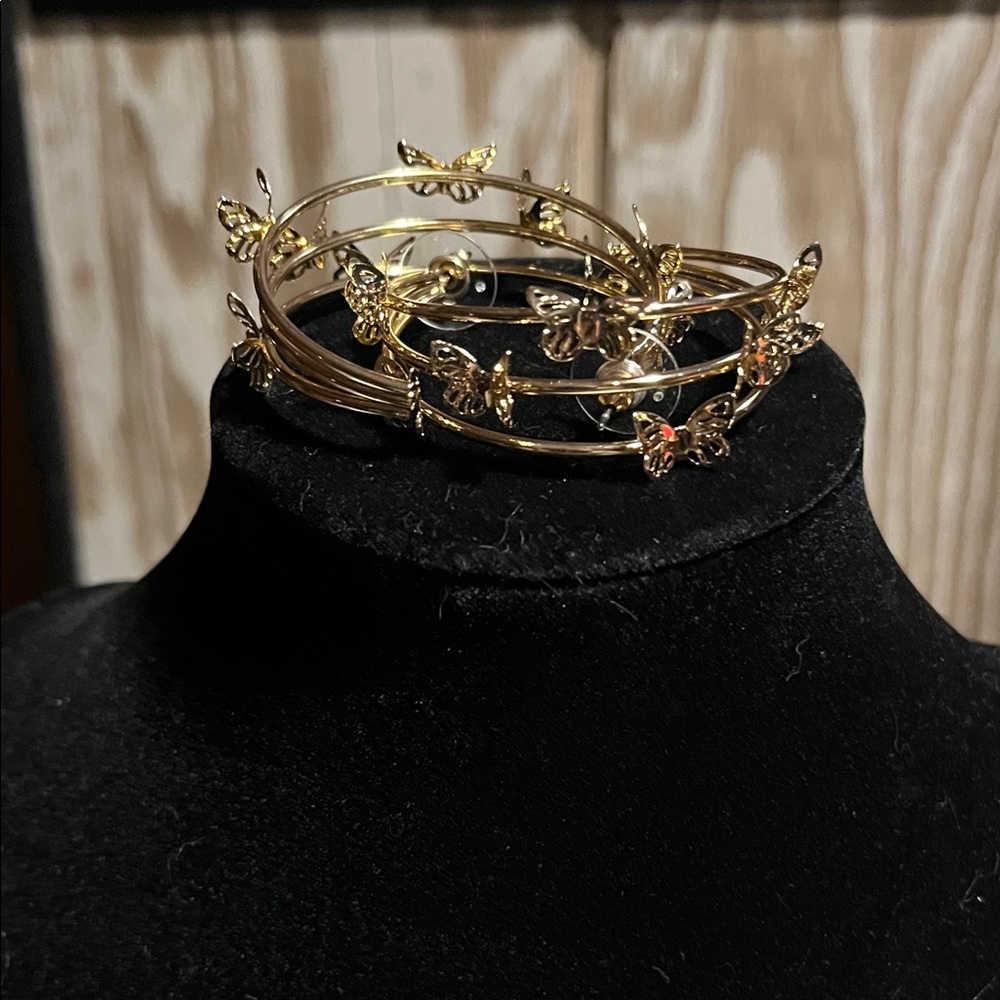Elegant Gold Butterfly Earrings